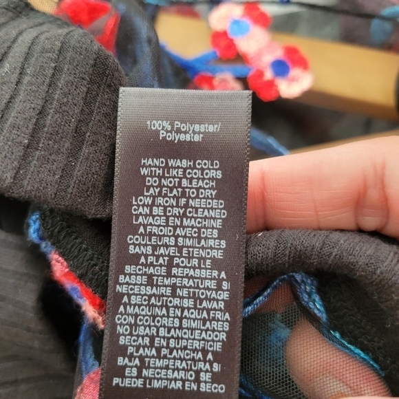 Dress the Population Cosmopolitan Embroidered Mesh Crop Top XS - Picture 8 of 9